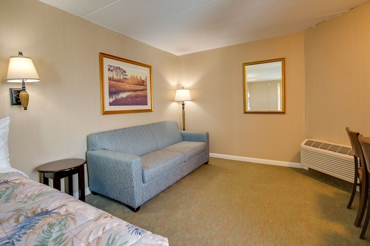 Standard 2 Queen Beds City View No Balcony (25 of 51)