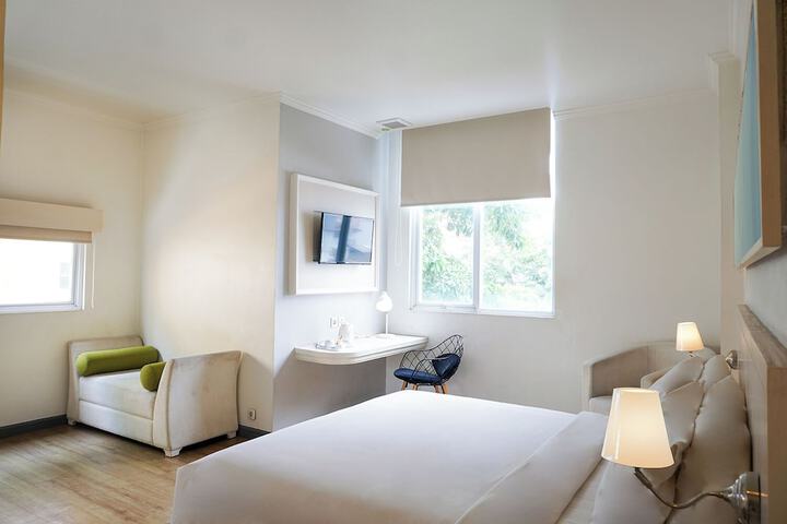 Room 21 of 40