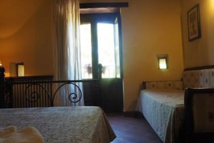 Room 21 of 49