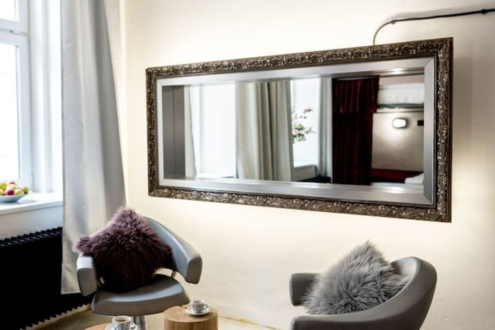 Room 7 of 57