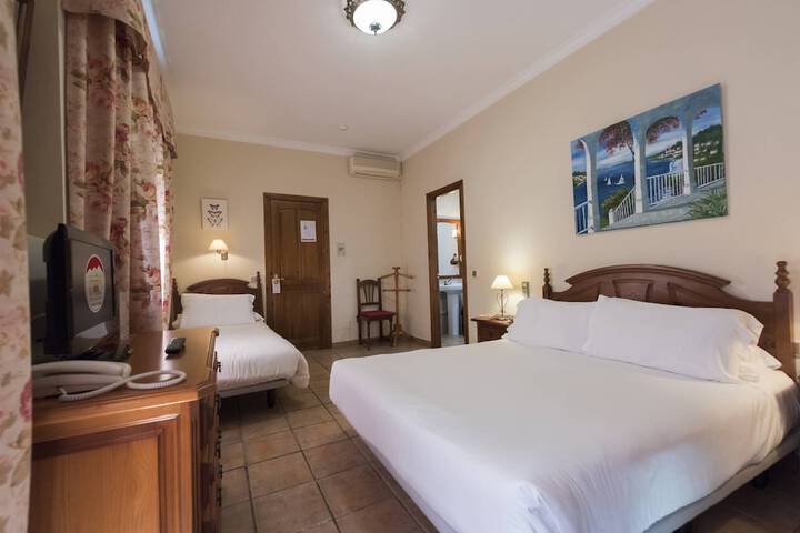 Room 4 of 58