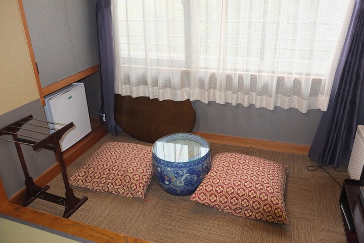 Room 23 of 65