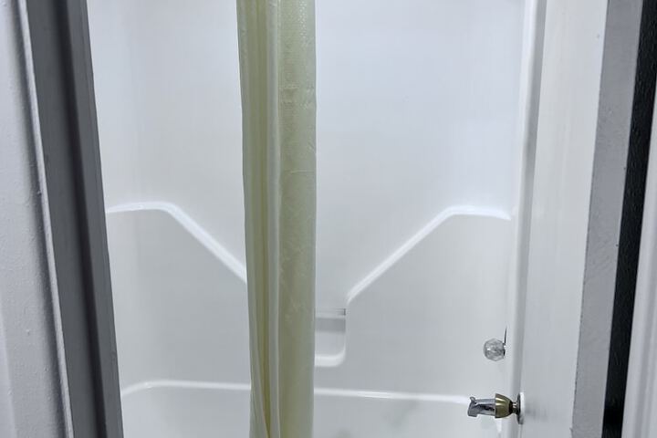 1 King Bed (1 of 7)