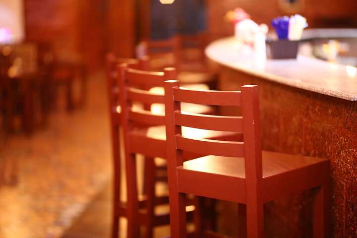 Dining 33 of 54