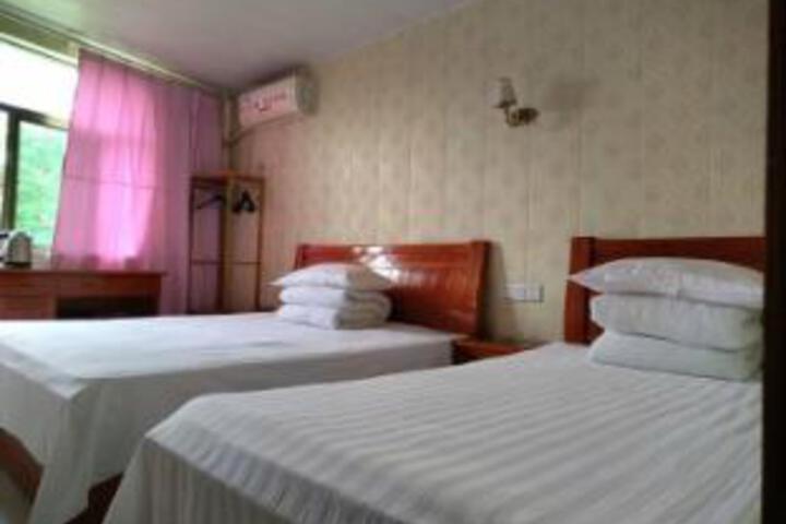 Room 7 of 7