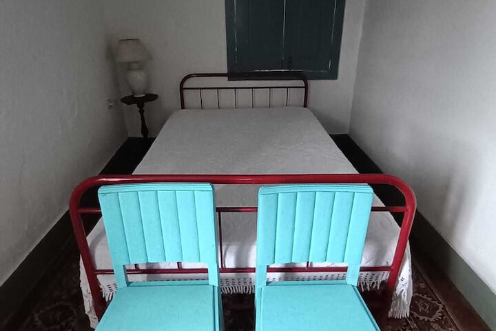 Room 12 of 41