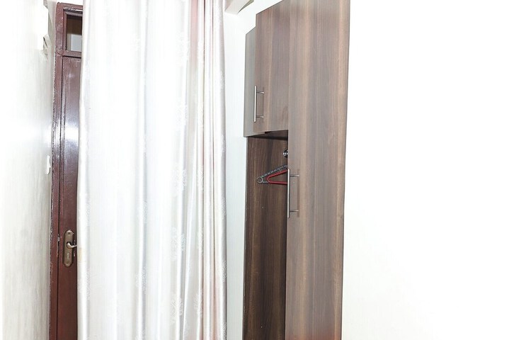 Room 3 of 61