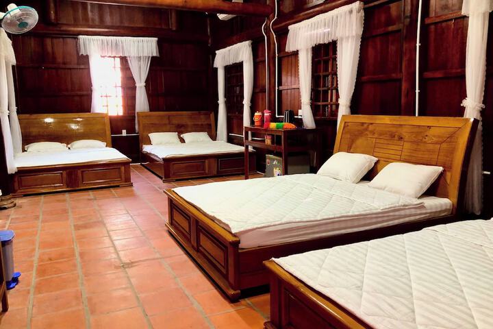 Room 14 of 98