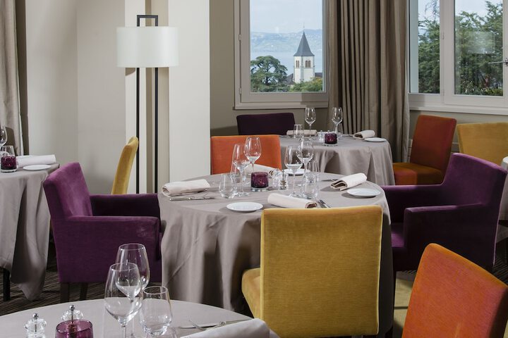 Dining 54 of 67