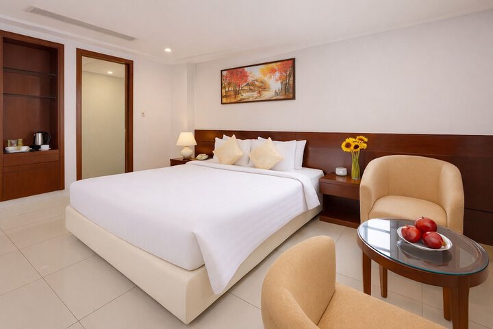 Room 16 of 42