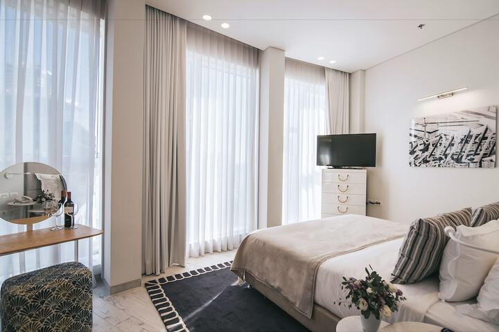 Room 15 of 66