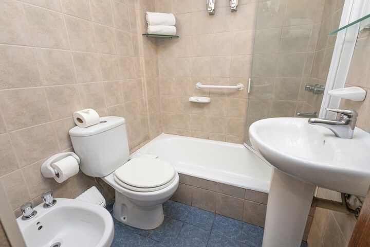 Clean Restrooms