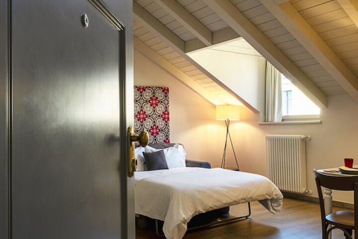 Room 10 of 51