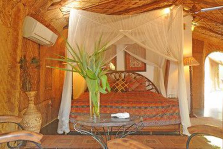 Room 10 of 29