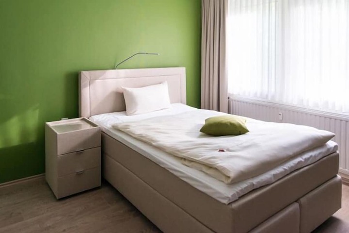 Room 8 of 51