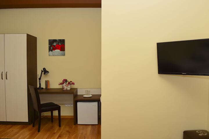 Room 68 of 108