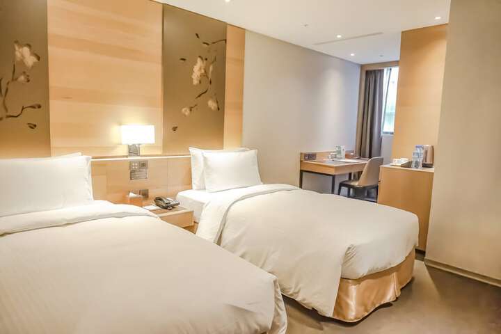 Room 55 of 105