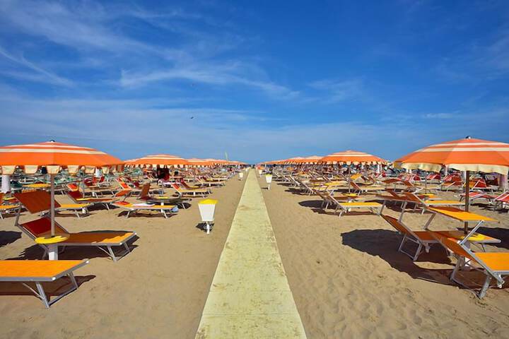 Beach 48 of 54