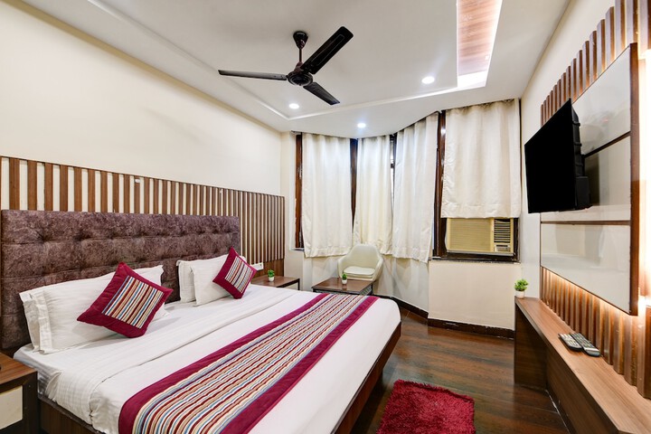 Room 3 of 10
