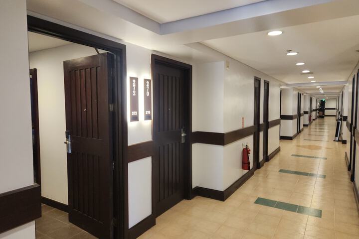 Room 8 of 51