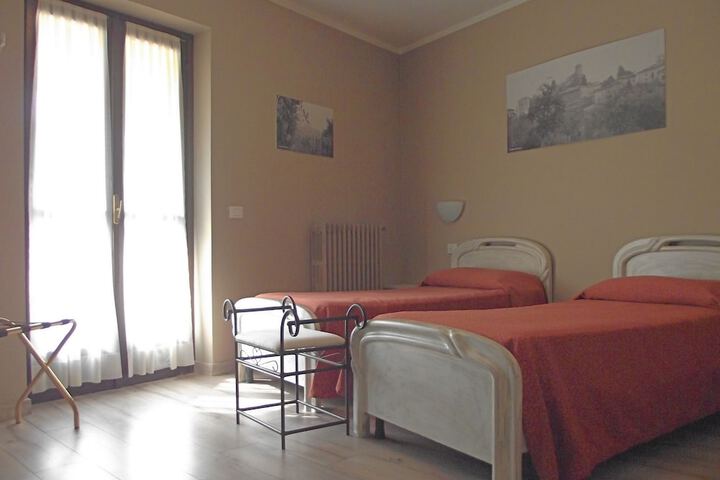 Room 40 of 114