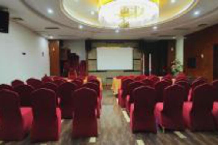 Room 10 of 23