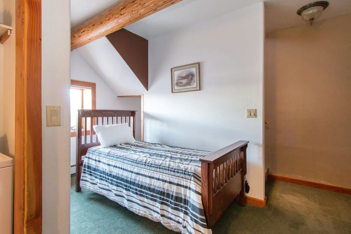 South Peak Lodge