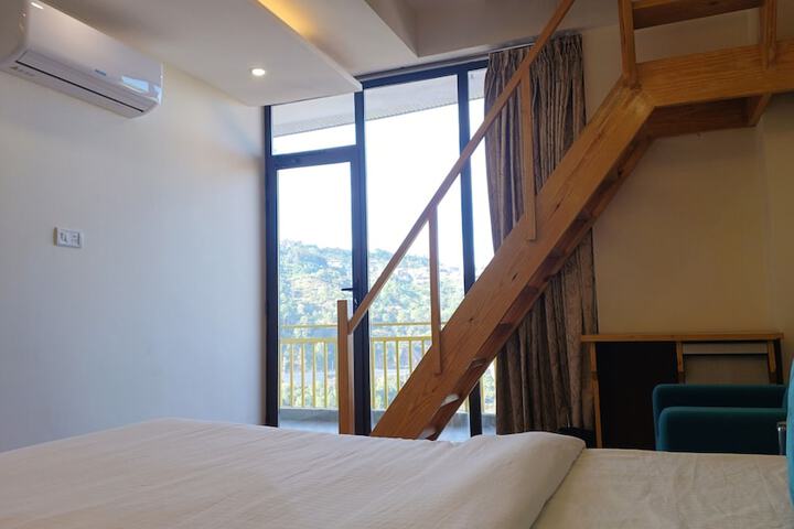 Room 3 of 46