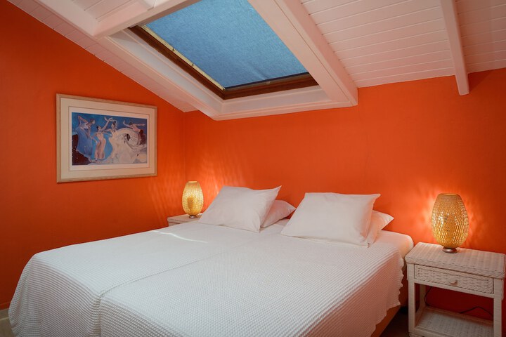 Room 9 of 61