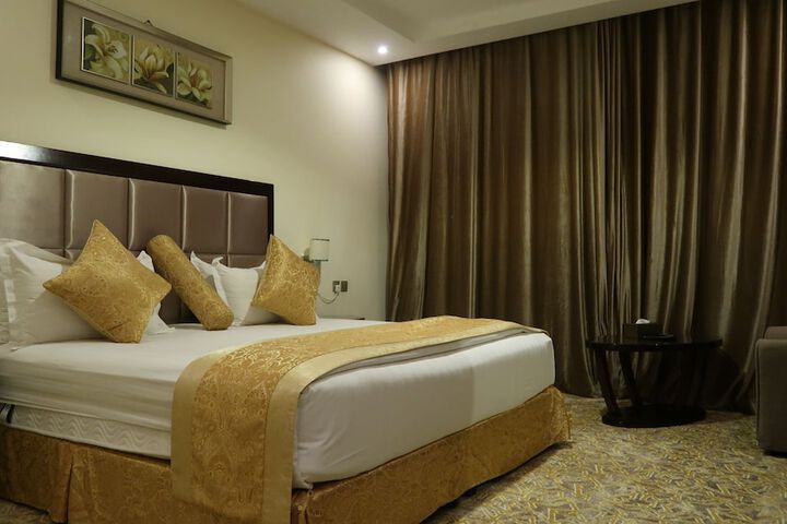 Room 15 of 61