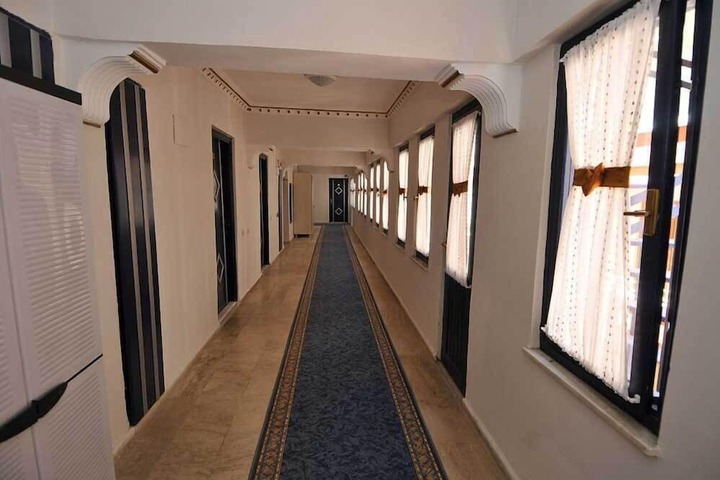 Ballroom/Hall 23 of 25