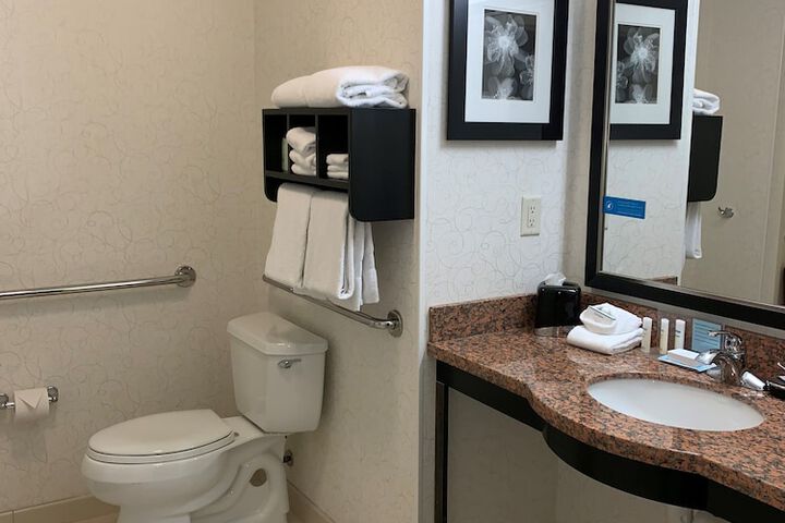 Bathroom sink