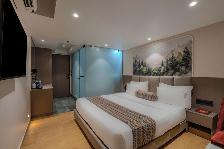 Room 11 of 35