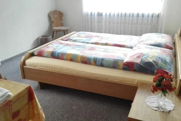 Room 3 of 20