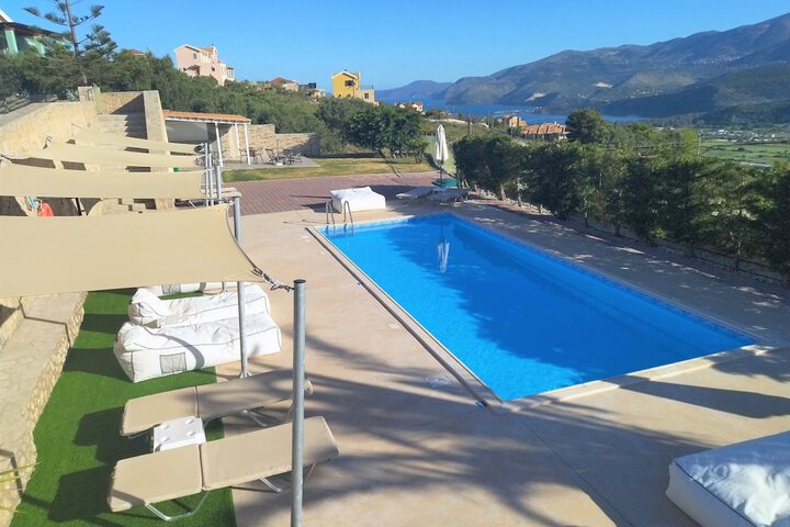 Lagoon View Apartments - Adults Only