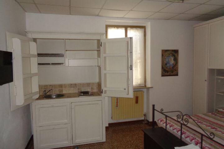 Room 5 of 35