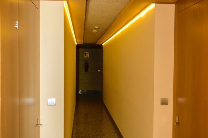 Ballroom/Hall 63 of 90