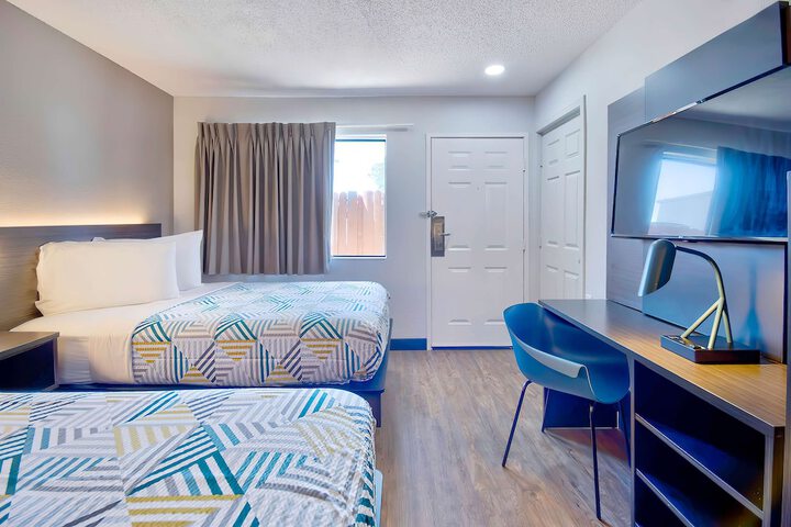 Double Bed Accessible (1 of 18)