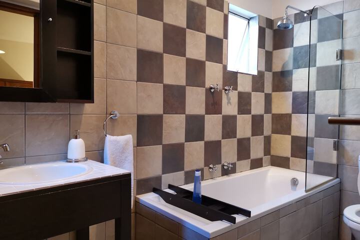 Room 15 of 16