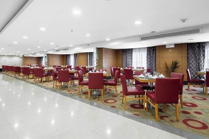 Dining Photos