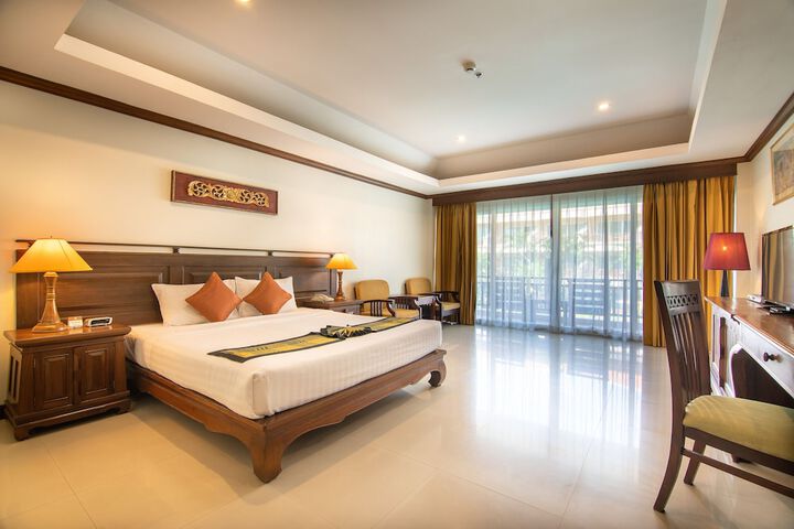 Room 16 of 48