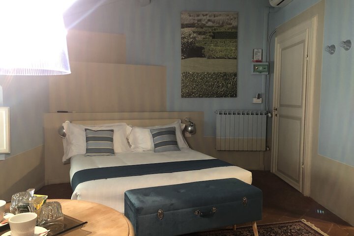 Room 9 of 60