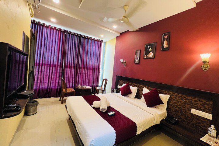 Room 28 of 44