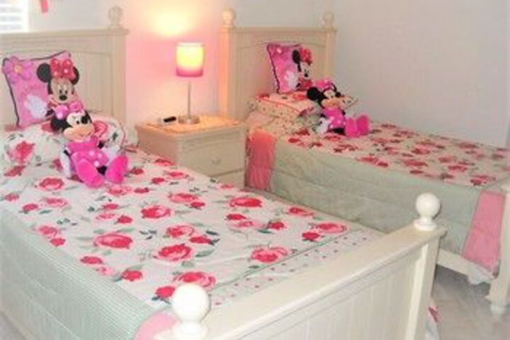 Room 8 of 21