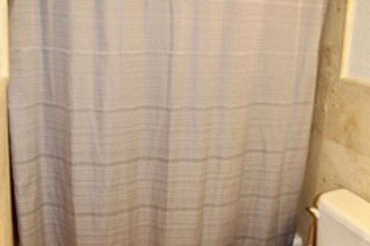 Room 7 of 43