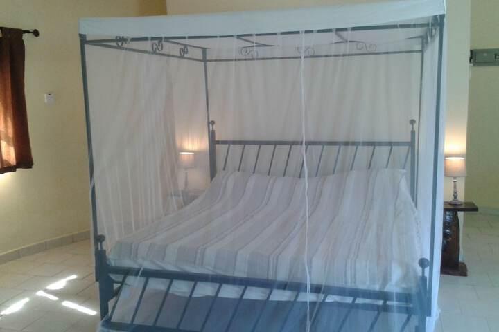 Room 21 of 24