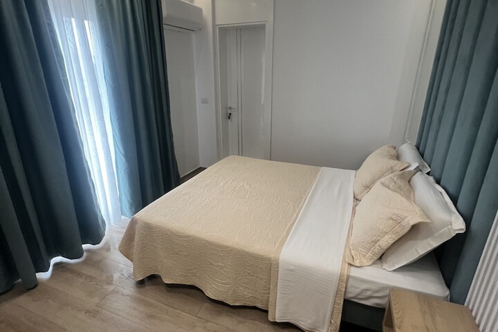 Room 14 of 191
