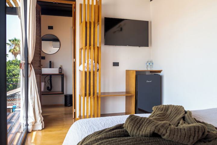Room 27 of 113