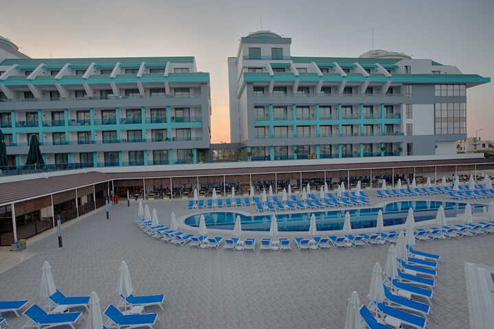 Hotel 102 of 107