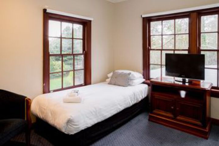 Room 19 of 49